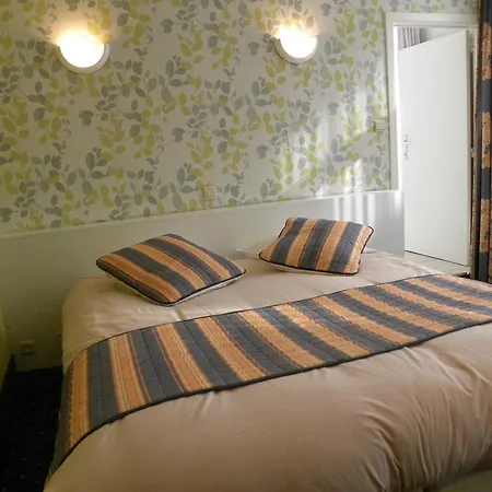 Strandhotel Hotel 2*
